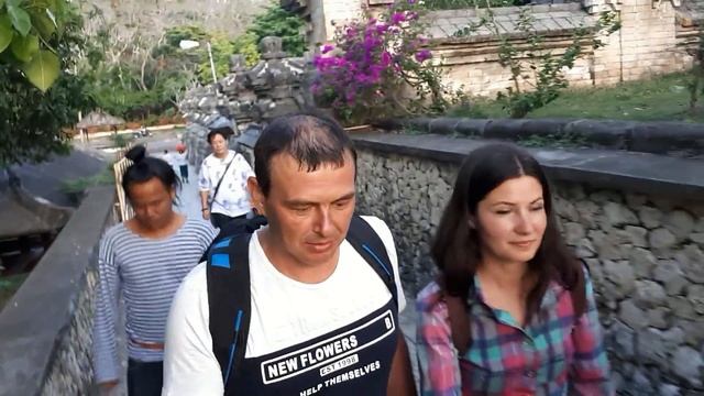 Храм УЛУВАТУ на БАЛИ. СКАЛА,ОКЕАН и ДИКИЕ ОБЕЗЬЯНЫ. Куда сходить на Бали. Бали Улувату квадрокоптер смотреть онлайн