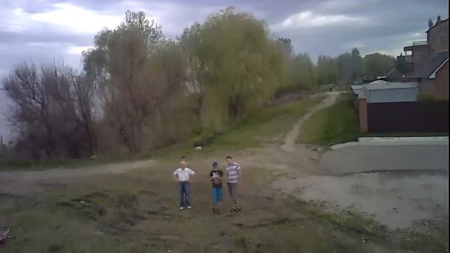 Первый запуск квадрокопьера смотреть онлайн