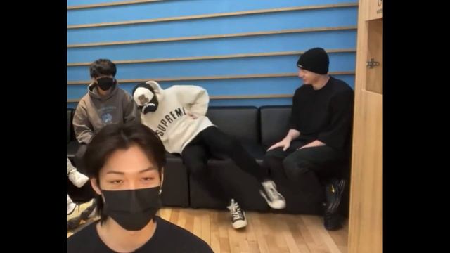 Stray Kids tickle moments #3 смотреть онлайн