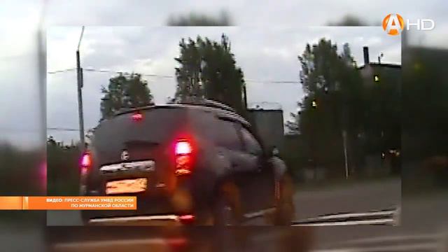 В Кандалакше ГИБДД задержали работника автосервиса, совершившего угон транспортного средства смотреть онлайн