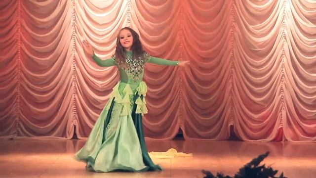 Чупрова Анна. Межансе. СВТ "Серебряная лилия". Восточные танцы Белгород. смотреть онлайн