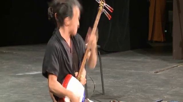 Аун-Сямисэн-Соло. Группа 