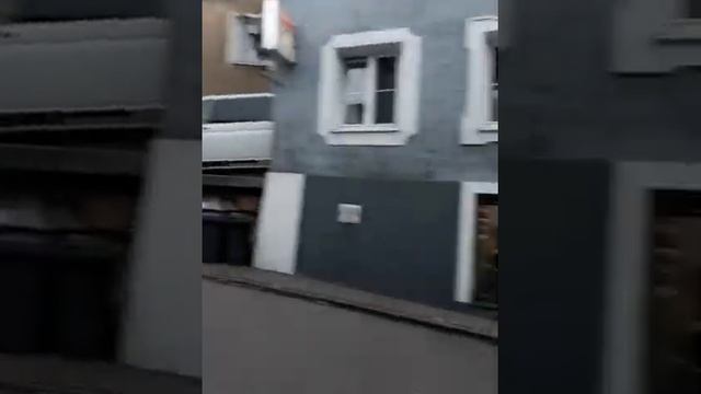 мост между Германией и Австрией, вид на крепость Бургхаузен смотреть онлайн