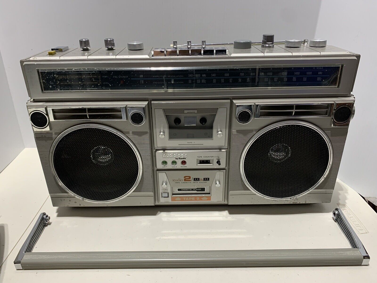 Audiologic SCR-3266 Boombox Am-fm Stereo-studio Two Cassette Recorder-произведён в ТАЙВАНЕ