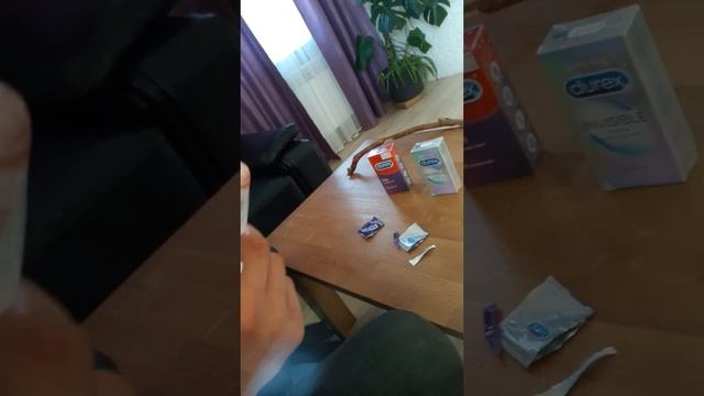 КАК ВЫБРАТЬ ПРЕЗЕРВАТИВЫ?????!!!!! смотреть онлайн