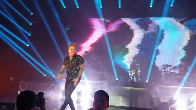 Papa Roach - Who Do You Trust Tour - (opening song) Who Do You Trust - The Met - Philly 8/7/2019 смотреть онлайн