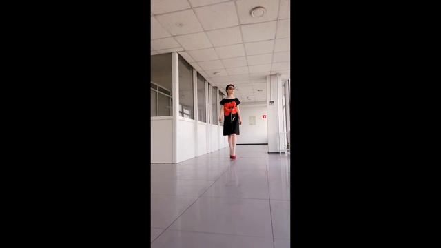 Капсульная коллекция "Маки" смотреть онлайн