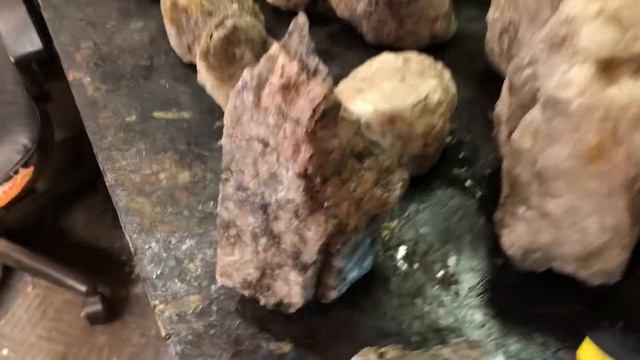 Nice smoky quartz crystal chunks смотреть онлайн