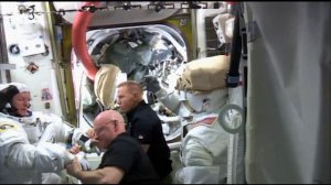 Go Getter 2 Unit 3 Get Culture! International Space Station