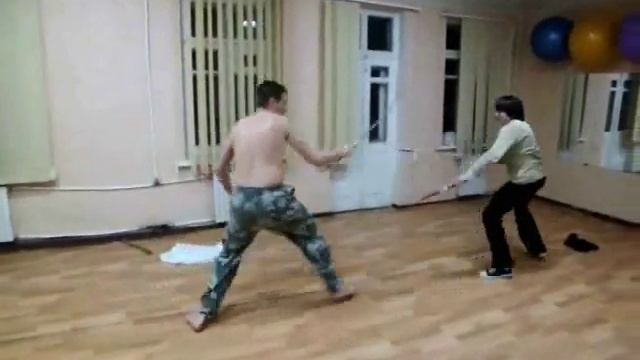 Тренировка со шпагой, дагой и плащом. смотреть онлайн