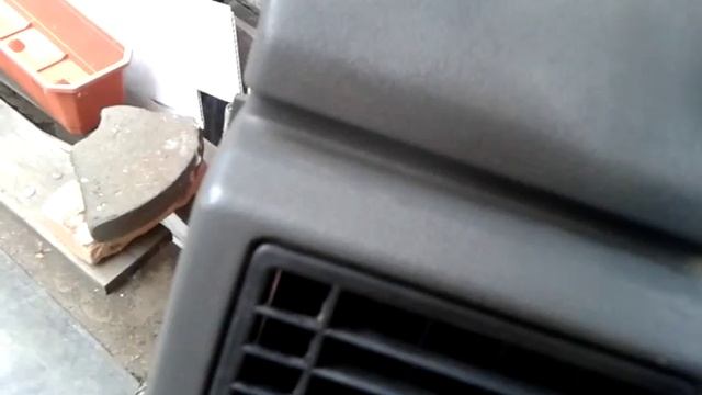 Удаление царапин и выгоревших на солнце пятен с панели приборов автомобиля. смотреть онлайн