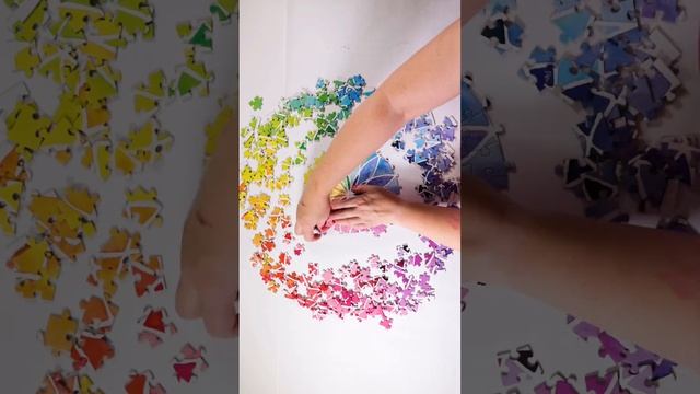Round Puzzle #jigsawpuzzle #jigsaw #artist смотреть онлайн