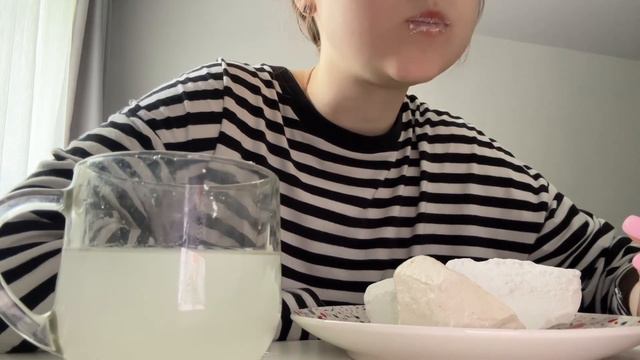 МОКРЫЙ МЕЛ АСМР смотреть онлайн