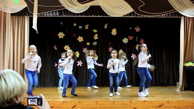 Объединение "Мелодия" - Робот Бронислав ("Радуга" г. Сочи) смотреть онлайн