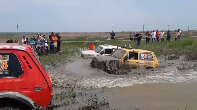 нива в грязи 4Х4 смотреть онлайн