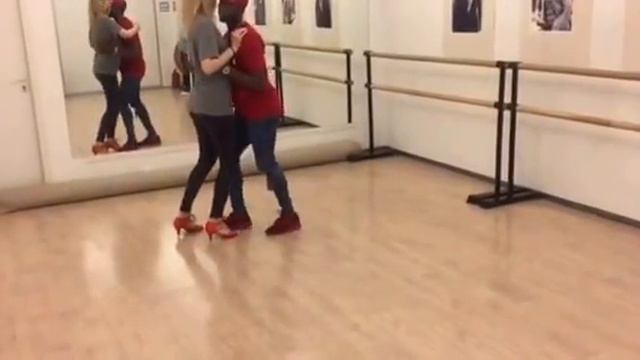 Aladje & Elena Kizomba demo смотреть онлайн