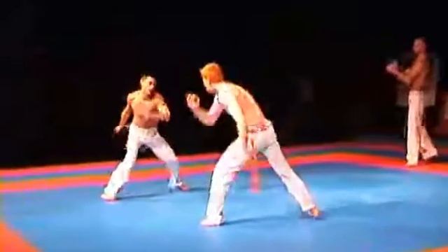 2004-FB-Capoeira смотреть онлайн