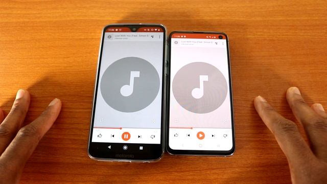 Motorola Moto G7 Vs Galaxy S10e Speaker Test смотреть онлайн