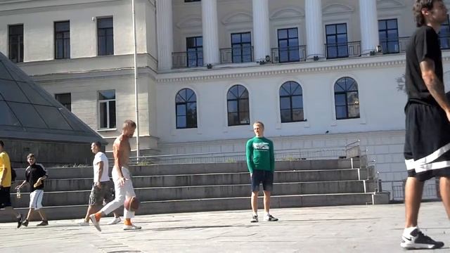 Энерджайзер на площадке смотреть онлайн