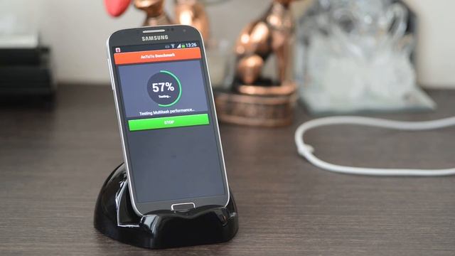 AnTuTu Benchmark 4 на Android 4.3 - Galaxy S4 I9500 смотреть онлайн