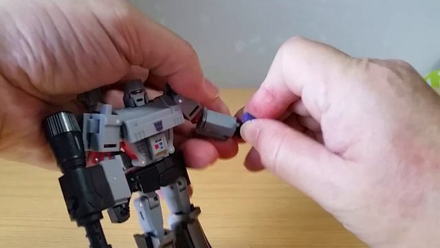 Jinbao D.F05 Destroy Emperor - KO Oversized NewAge Agamemnon ( G1 Transformers Megatron ) - Part 1