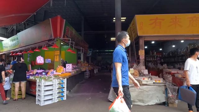 30元人均饮早茶！10元炸春卷！18元牛腩煲仔猪肠粉！广州超大市场买菜！便宜！1元一斤瓜菜！#cantonese #guangzhou #market #dimsum #deliciousfood смотреть онлайн