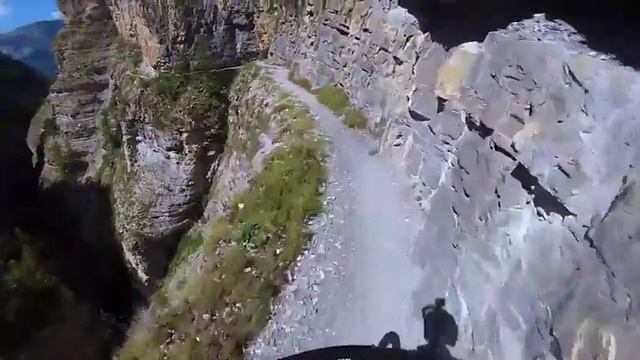 Нарезка лучших трюков снятых на Go Pro смотреть онлайн