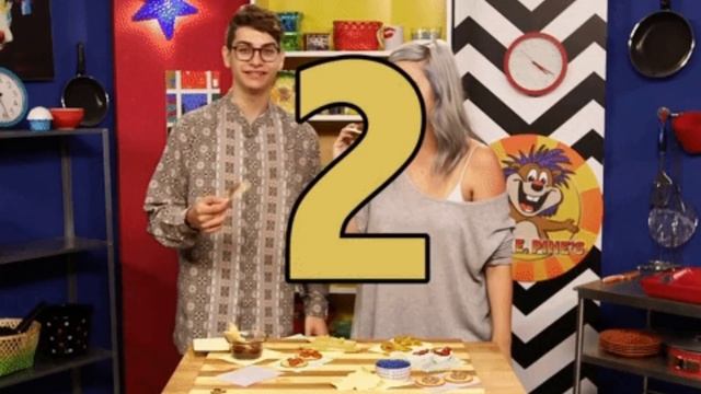 МЕРЗКАЯ ЕДА В ШКОЛЬНОЙ СТОЛОВОЙ. КАК ВЫЖИТЬ? #2 смотреть онлайн