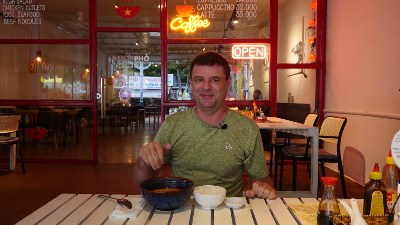 Обзор Red Pho. Любимое кафе у местных и туристов! смотреть онлайн