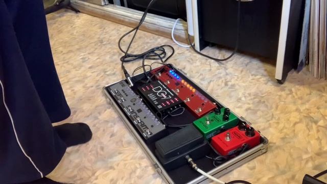Обзор аналоговых процессоров Tech 21 Fly Rig 5 v2 и Tech 21 Richie Kotzen RK5. смотреть онлайн