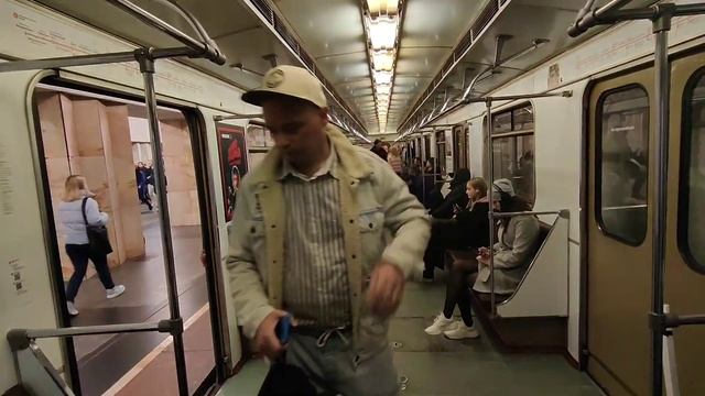 Калужско-Рижская линия метро. 81-717/714 "Номерной". Новоясеневская - Медведково. смотреть онлайн