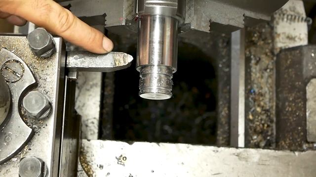 Точим на токарном и строгаем на строгальном! Или когда сильно нужны деньги.... смотреть онлайн