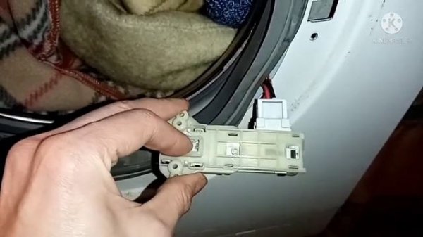 Проблемма блокировки дверцы в стиральной машине LG