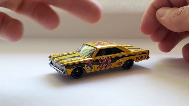 '65 Ford Galaxie 500. Новинка 2021 года из серии Treasure hunt. смотреть онлайн