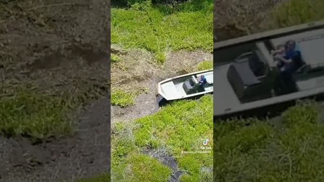 Мотолодка-вездеход. https://t.me/motolodki_katera смотреть онлайн