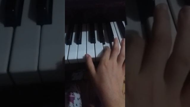 Как Играть На Пионине Песню .С Днём Рожденья. смотреть онлайн