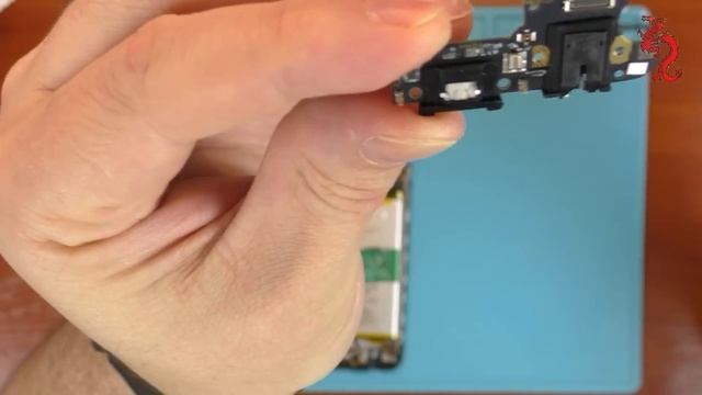 REALME C3 //РАЗБОР смартфона ОБЗОР изнутри +Микроскоп