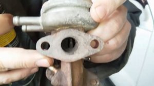 Ошибка клапана ЕГР - низкий уровень подсоса газов. Toyota Hilux Surf 215 3RZ-FE