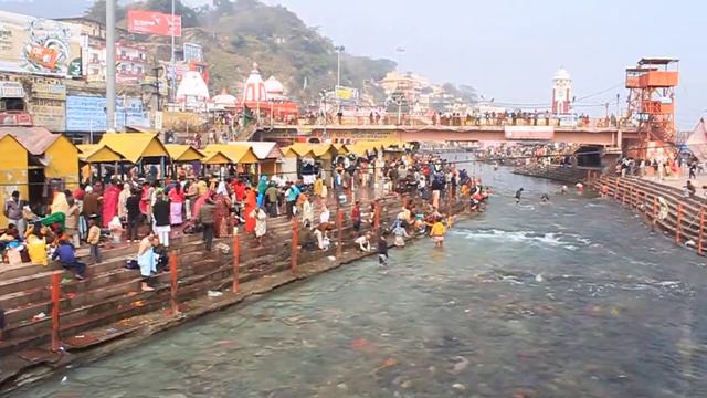 Индия, Харидвар, берег Ганги (India, Xaridvar, Ganga beach) смотреть онлайн