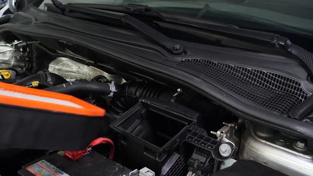 Changer le Filtre à air Captur 1 0.9 TCe ? смотреть онлайн