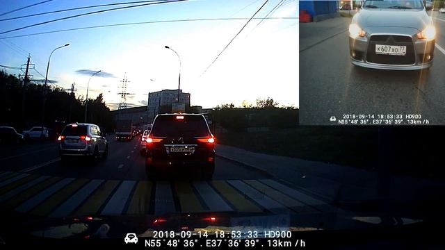 Мудло на ниссане. ещё и фак показал смотреть онлайн