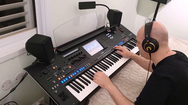 Rockabye - Clean Bandits [Yamaha Genos Cover] смотреть онлайн