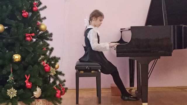 И.С. Бах Менуэт ре минор из "Нотной тетради Анны Магдалены Бах" Лиза Титова смотреть онлайн