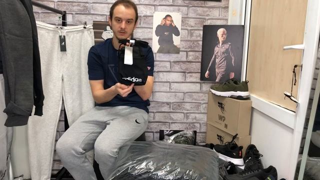 Купив Бокс з одягом з Європи на 10.000 грн смотреть онлайн