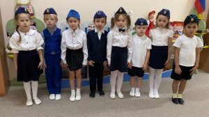 Песня "Летчики" в исполнении детей смешанной  группы МКДОУ д/с №13 г. Пласта