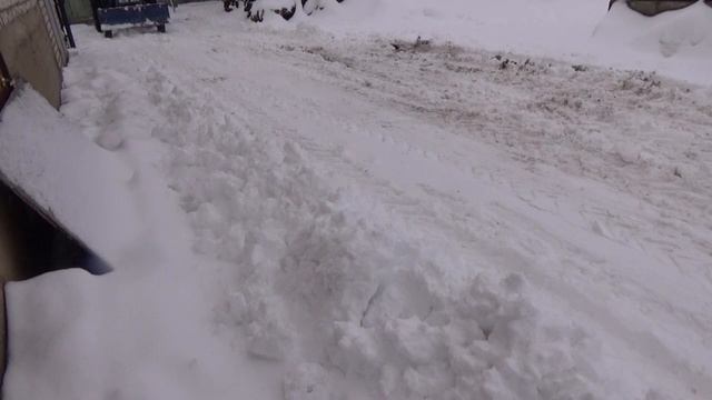 Фитнес для самодельного трактора.Уборка сырого снега самодельным минитрактором. смотреть онлайн