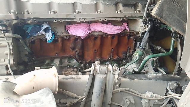 Volvo truck oil cular change смотреть онлайн