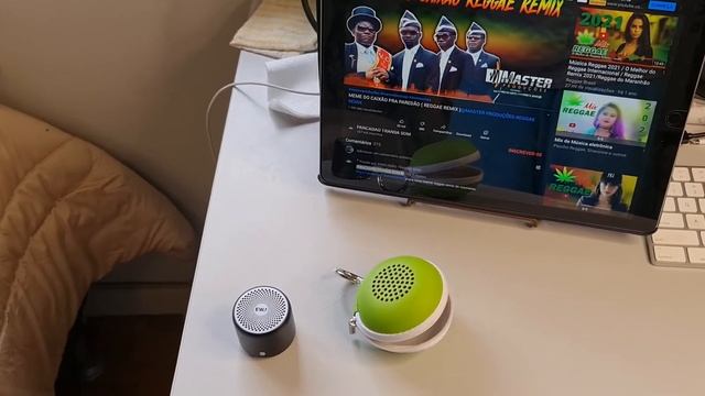 Mini caixinha de som EWA A106. смотреть онлайн