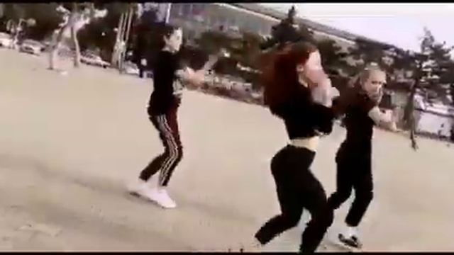 симпа наш танец с девочками я по середине смотреть онлайн