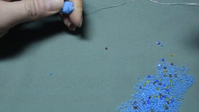 Дракоша из бисера. Часть 4 из 6. Ручки. Бисероплетение. Мастер класс смотреть онлайн